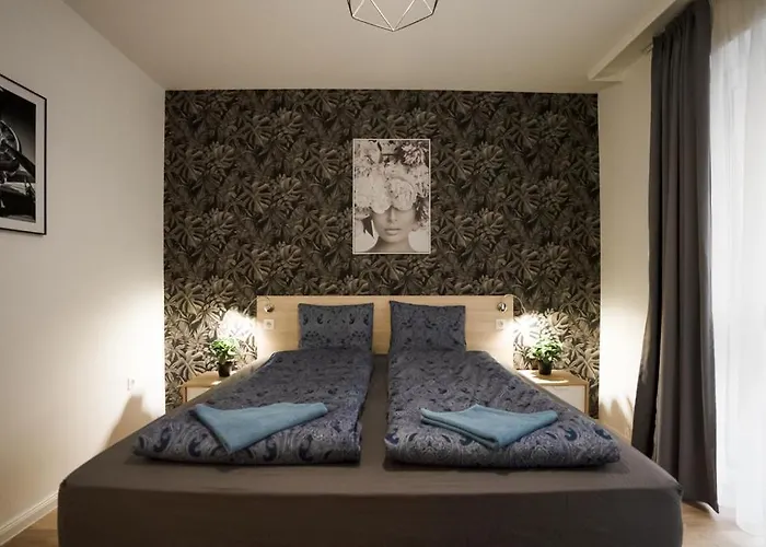 Moonlight Premium Central Apartment